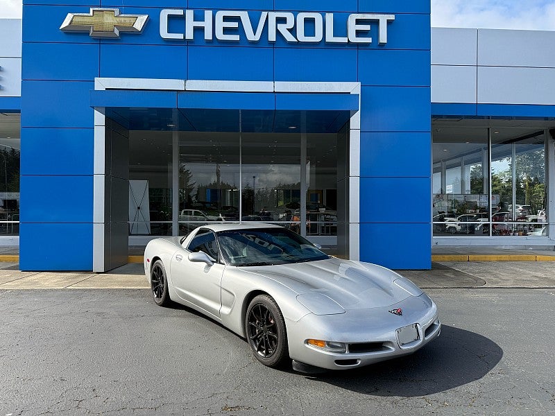 2004 Chevrolet Corvette Base