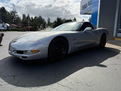 2004 Chevrolet Corvette Base