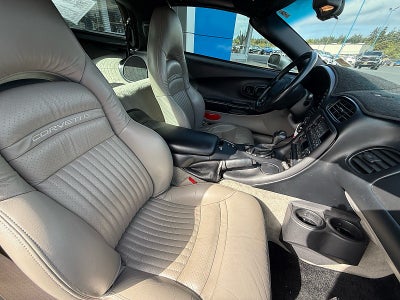 2004 Chevrolet Corvette Base