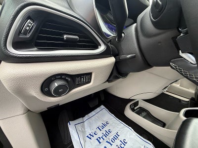 2023 Chrysler Pacifica Touring L