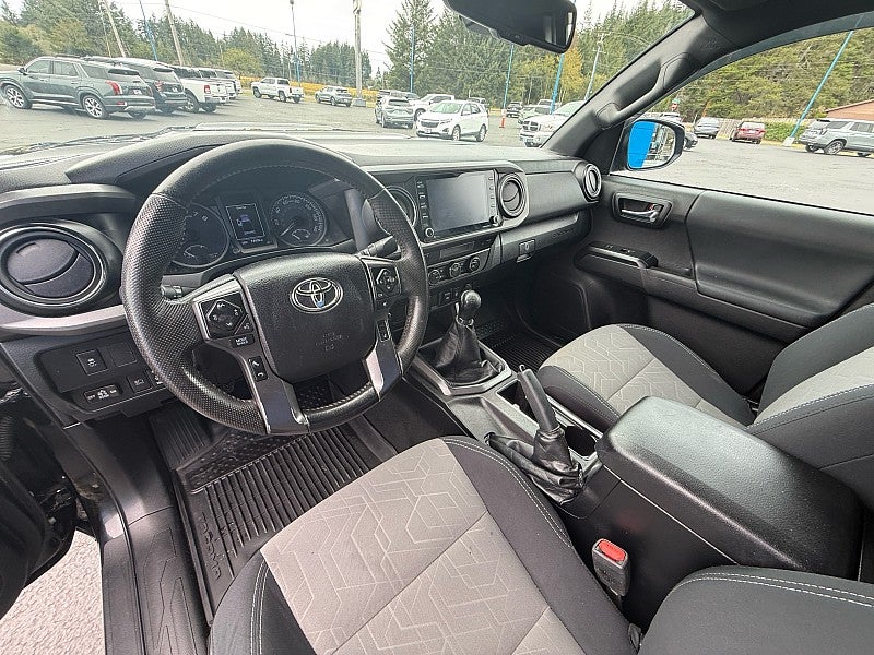 2022 Toyota Tacoma 4WD SR