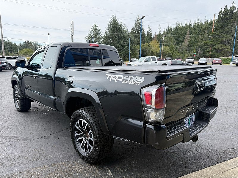 2022 Toyota Tacoma 4WD SR