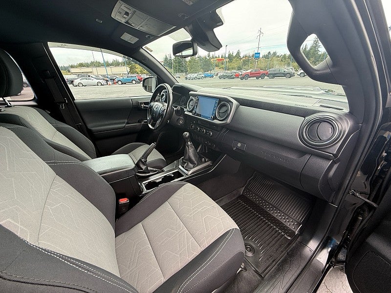 2022 Toyota Tacoma 4WD SR